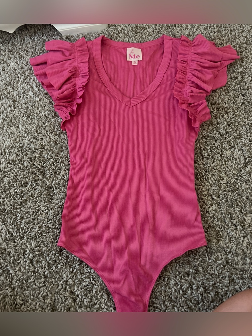 Ruffled Sleeve V-Neck Bodysuit in Hot Pink
